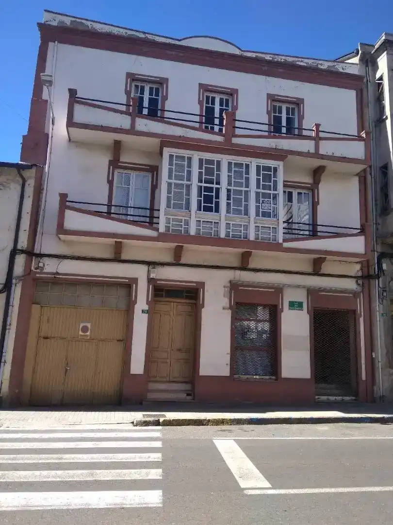Vista exterior de Piso en venta en A Rúa 