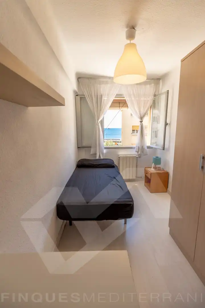 Schlafzimmer von Wohnung zur Miete in Tarragona mit Klimaanlage, Heizung und Parkett