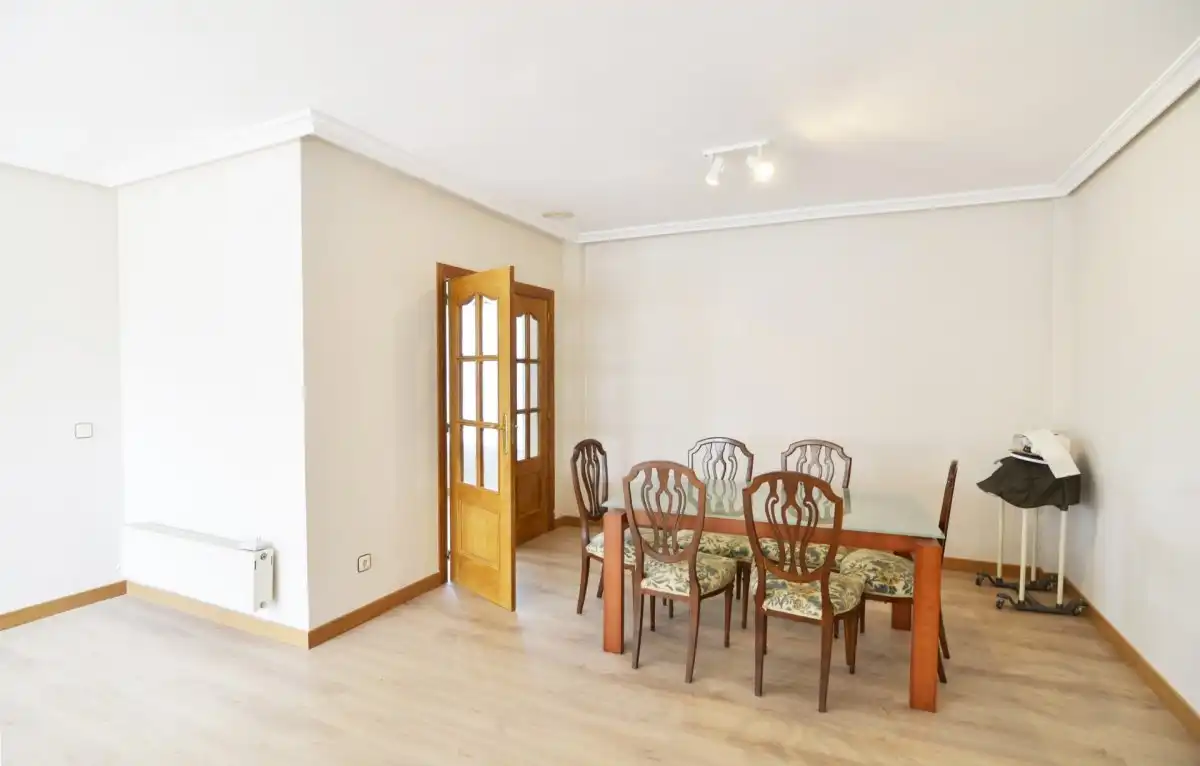 Dining room of Houses for sale in Calvarrasa de Abajo  with Heating