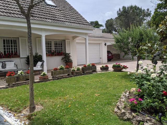 Casa-chalet en Venta en Monteclaro