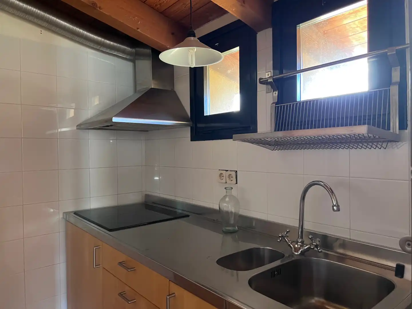 Cuina de Finca rústica en venda en Mieres (Girona) amb Aire condicionat, Jardí privat i Parquet