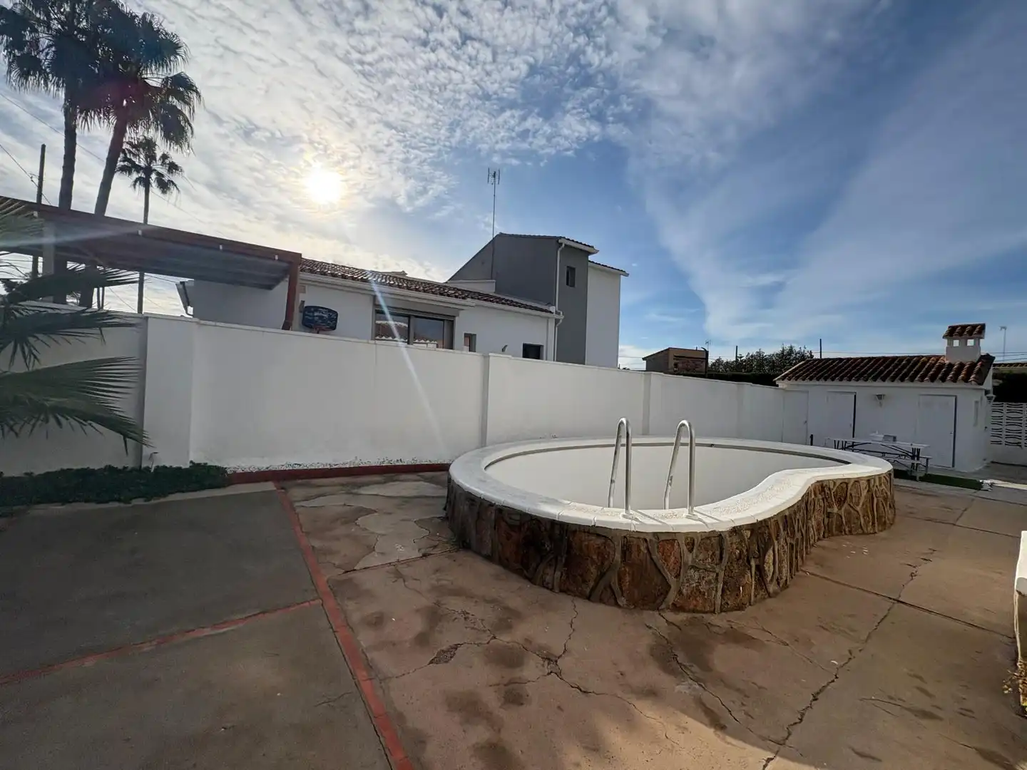 Swimming pool of Houses for sale in L'Eliana  with Air Conditioner, Terrace and Storage room