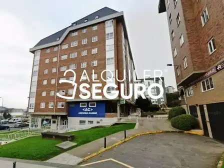 Vista exterior de Piso de alquiler en Culleredo con Calefacción, Terraza y Trastero