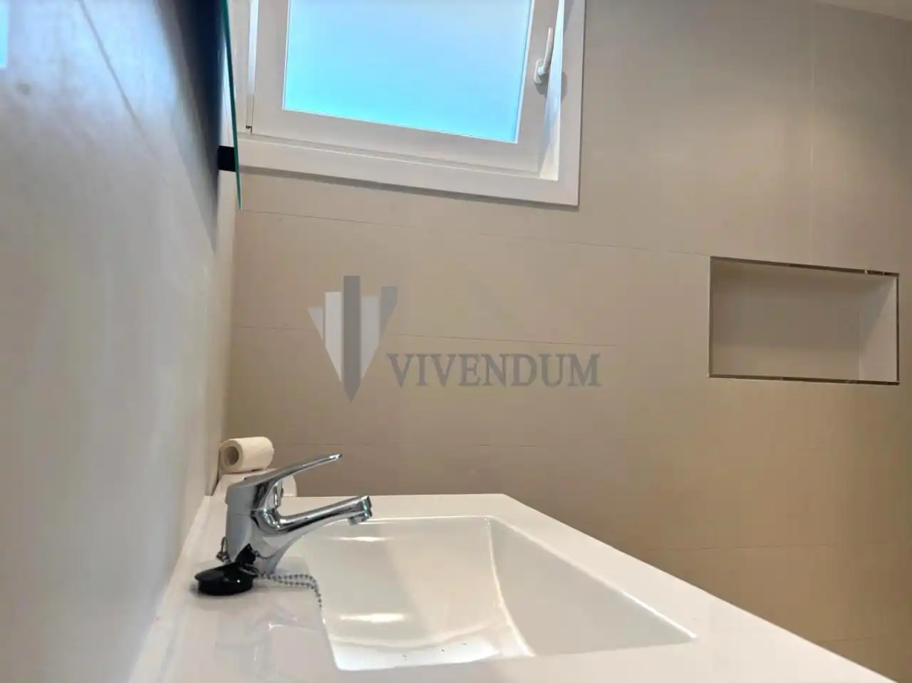 Bany de Apartament de lloguer en Vigo  amb Calefacció