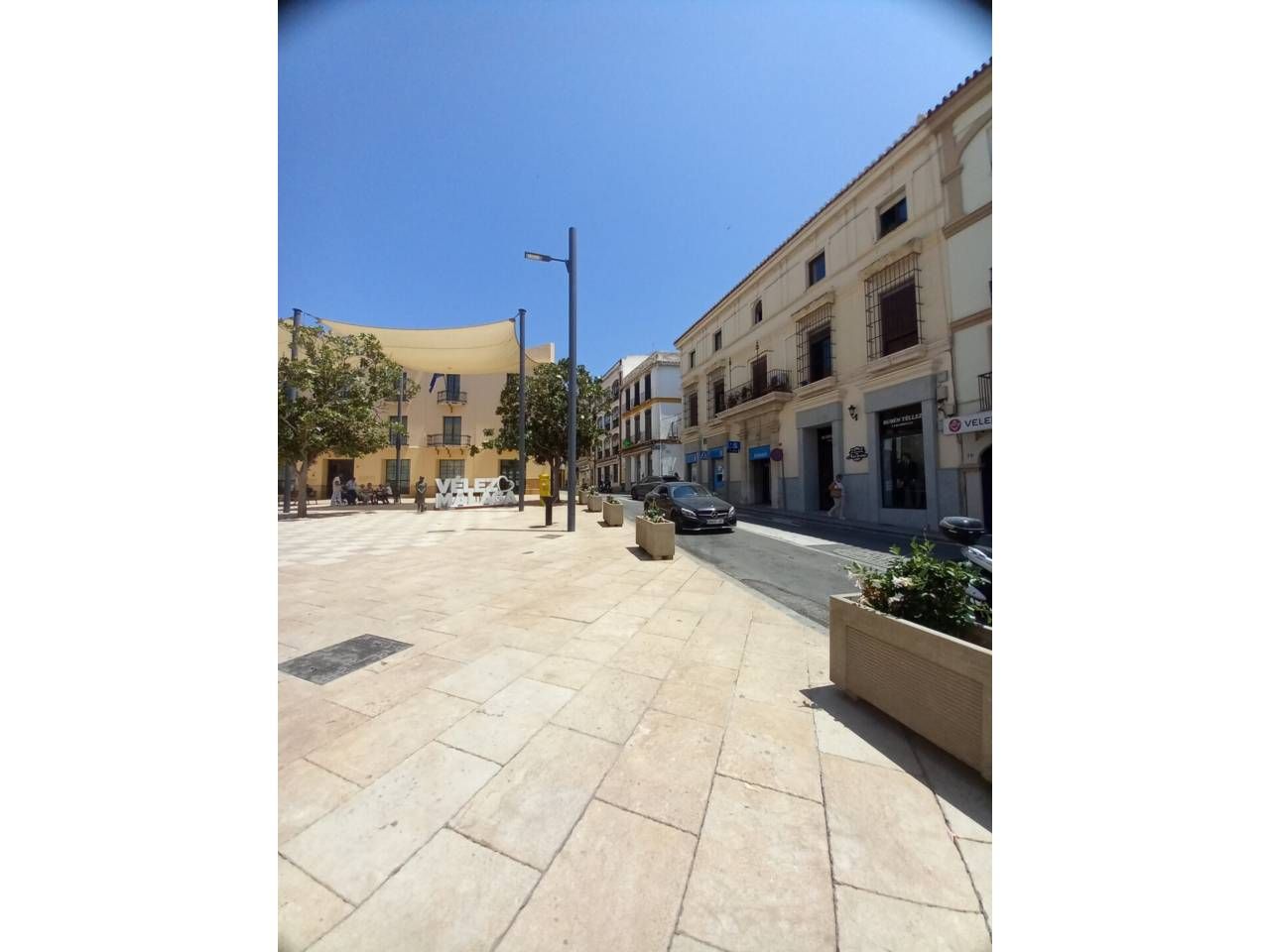 Vista exterior de Pis en venda en Vélez-Málaga amb Aire condicionat, Terrassa i Balcó