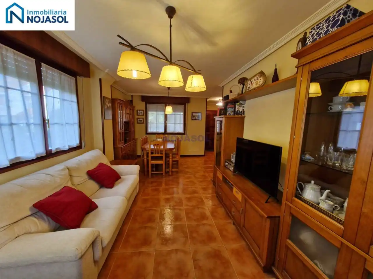 Wohnzimmer von Einfamilien-Reihenhaus zum Verkauf in Argoños  mit Heizung, Privatgarten und Terrasse