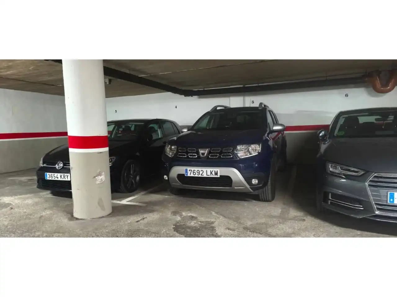 Parking de Piso en venta en Alicante / Alacant con Calefacción y Balcón