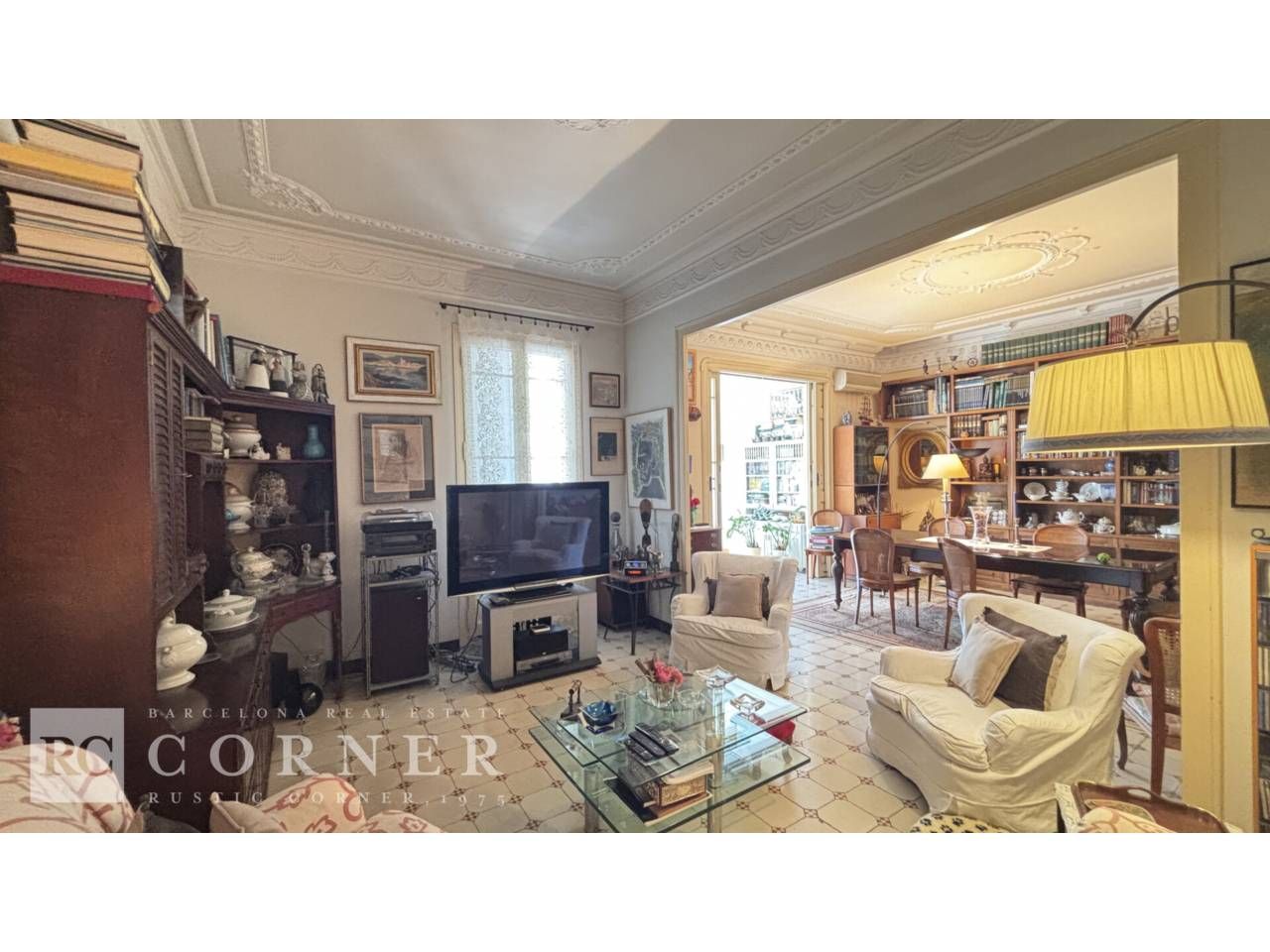 Sala d'estar de Pis en venda en  Barcelona Capital amb Aire condicionat, Calefacció i Balcó