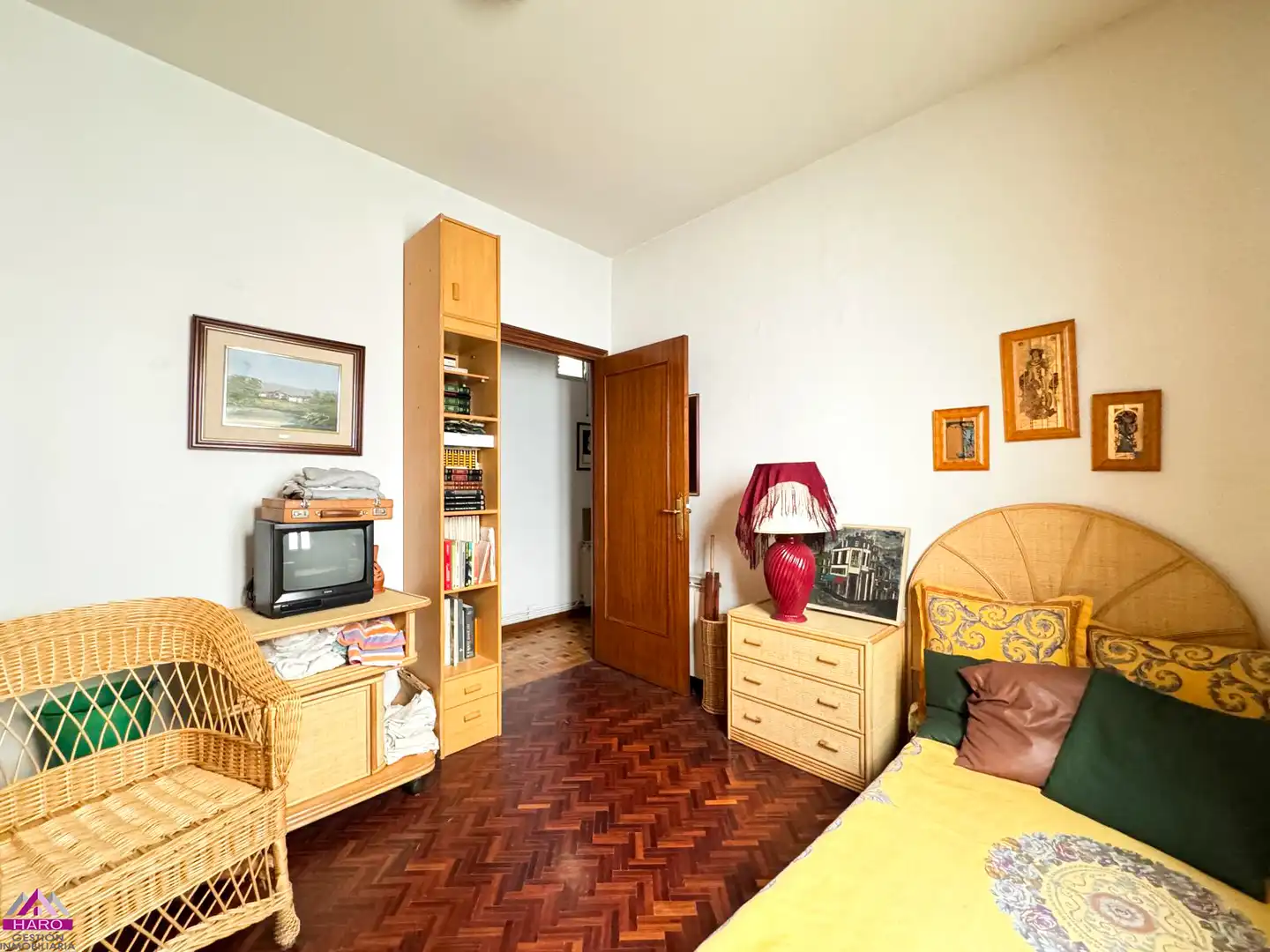 Habitación de Piso en venta en Madrid con Calefacción, Trastero y Balcón