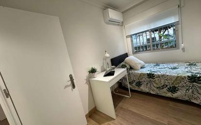 Flat to share in Villegas