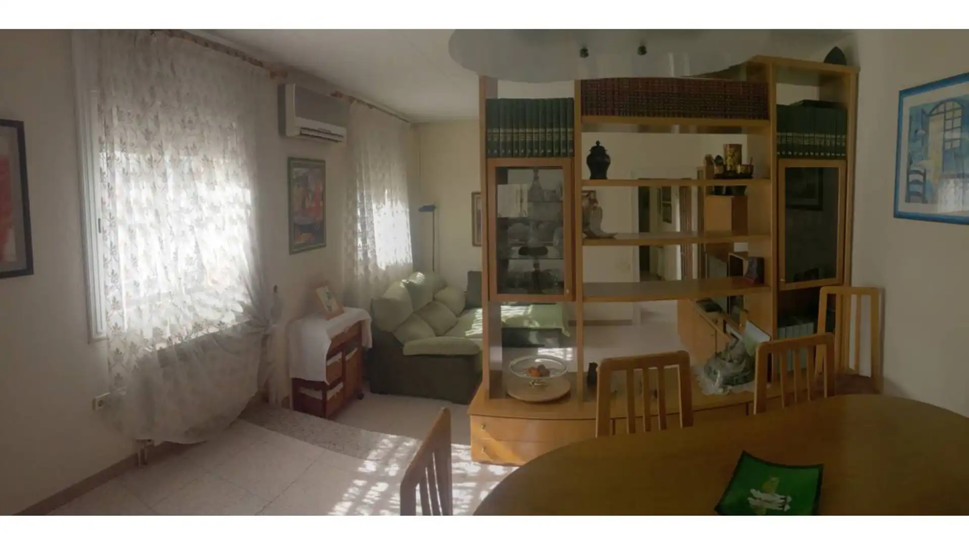 Living room of Single-family semi-detached for sale in Terrassa  with Heating, Terrace and Swimming Pool