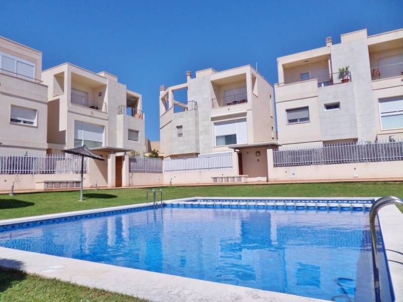 Swimming pool of House or chalet for sale in Alicante / Alacant  with Air Conditioner, Heating and Terrace