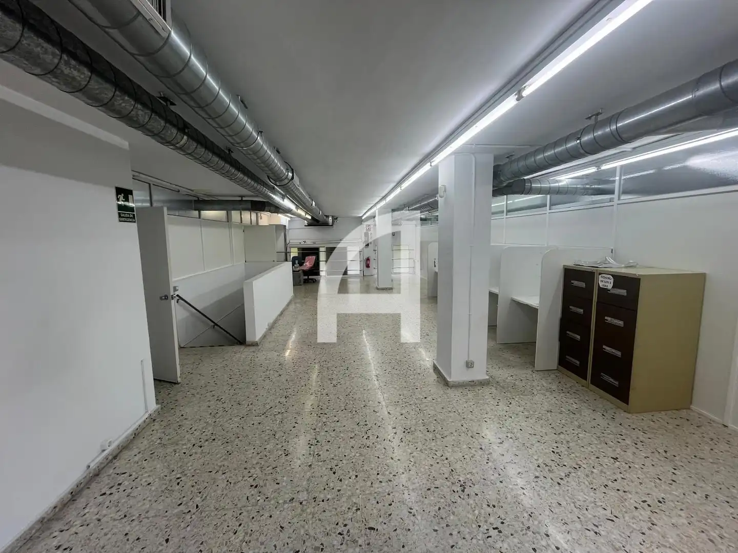 Oficina de lloguer en Terrassa amb Aire condicionat i Calefacció