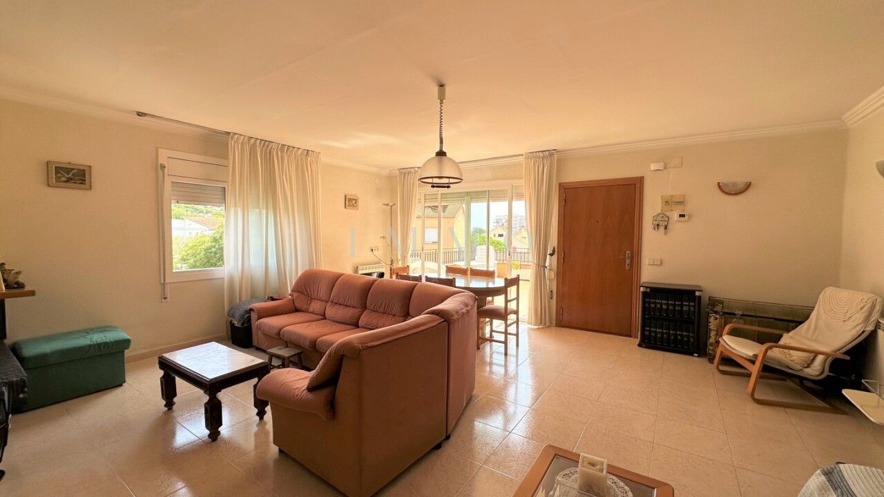 Living room of Flat for sale in Castell-Platja d'Aro  with Heating, Terrace and Furnished