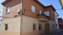 Exterior view of Single-family semi-detached for sale in Tarancón  with Air Conditioner and Balcony