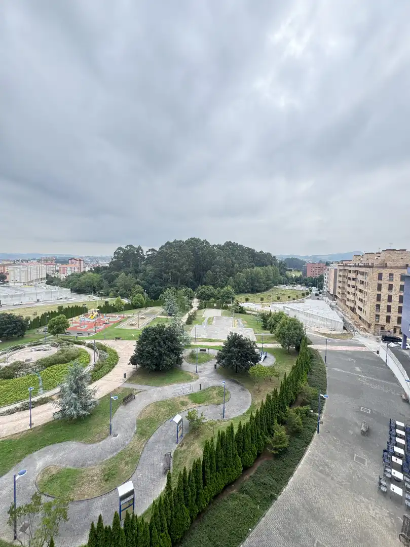 Jardín de Ático en venta en Avilés con Calefacción, Parquet y Terraza