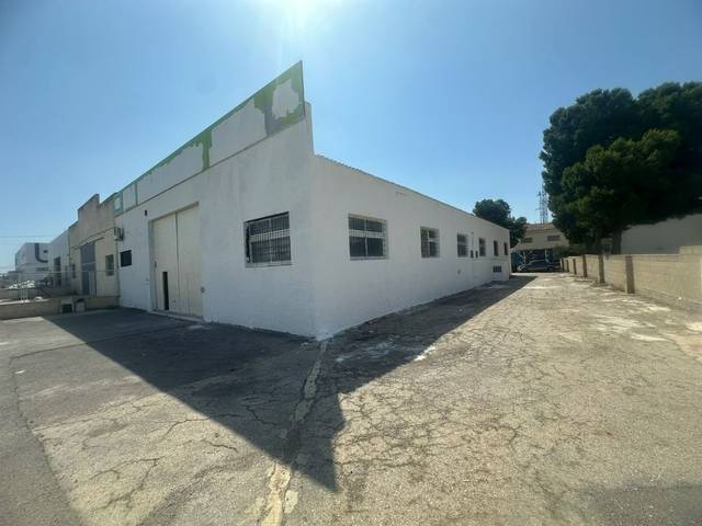 Nave industrial en Venta en Calle Aurora Boreal en Pla de la Vallonga