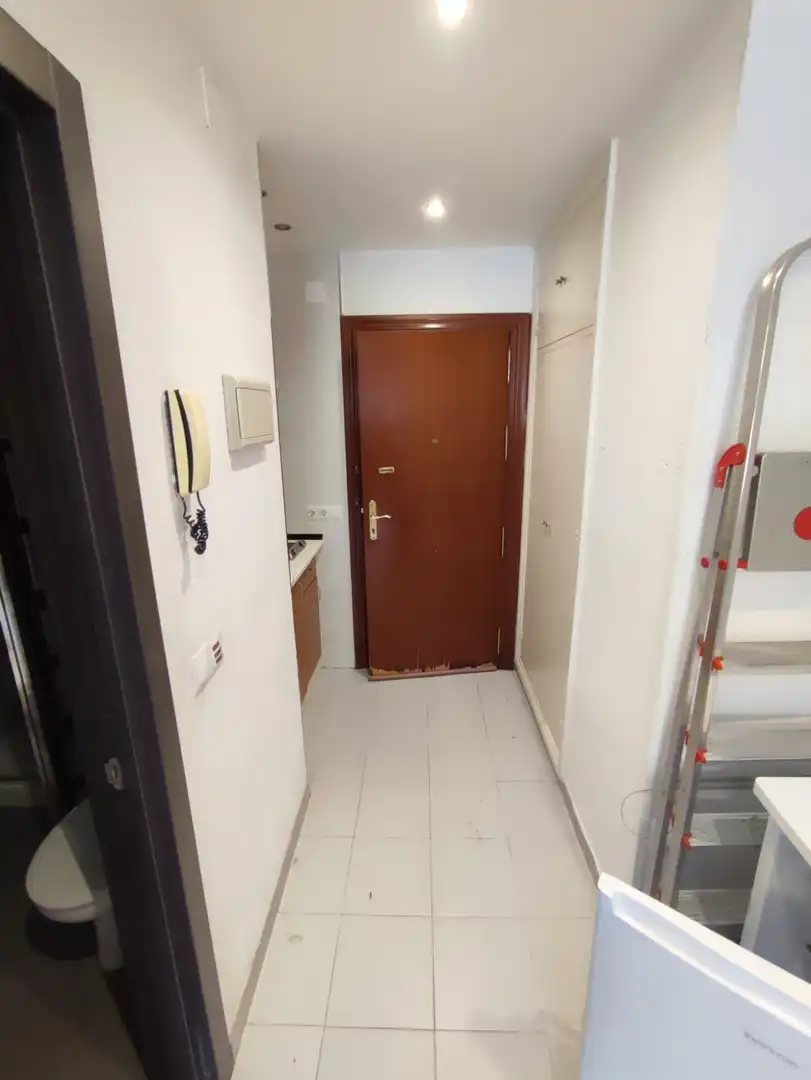 Estudio en venta en Torremolinos con Amueblado