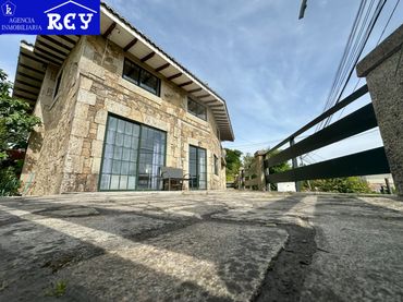 Casa amb balcó en venda a Aldea Eirapedriña 59