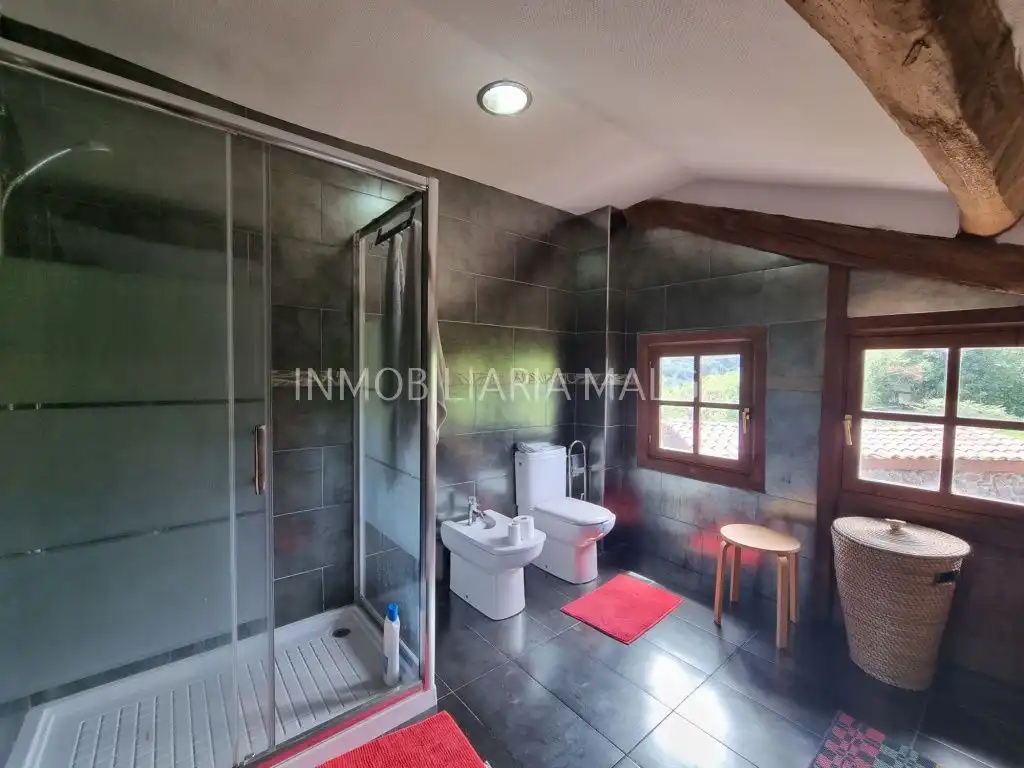 Baño de Casa o chalet en venta en Colunga con Jardín privado, Parquet y Terraza