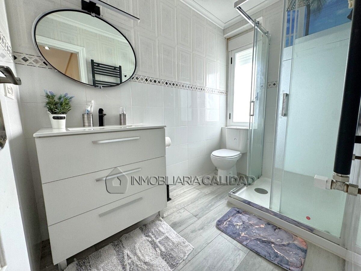 Bathroom of Flat for sale in Burgos Capital  with Heating and Terrace