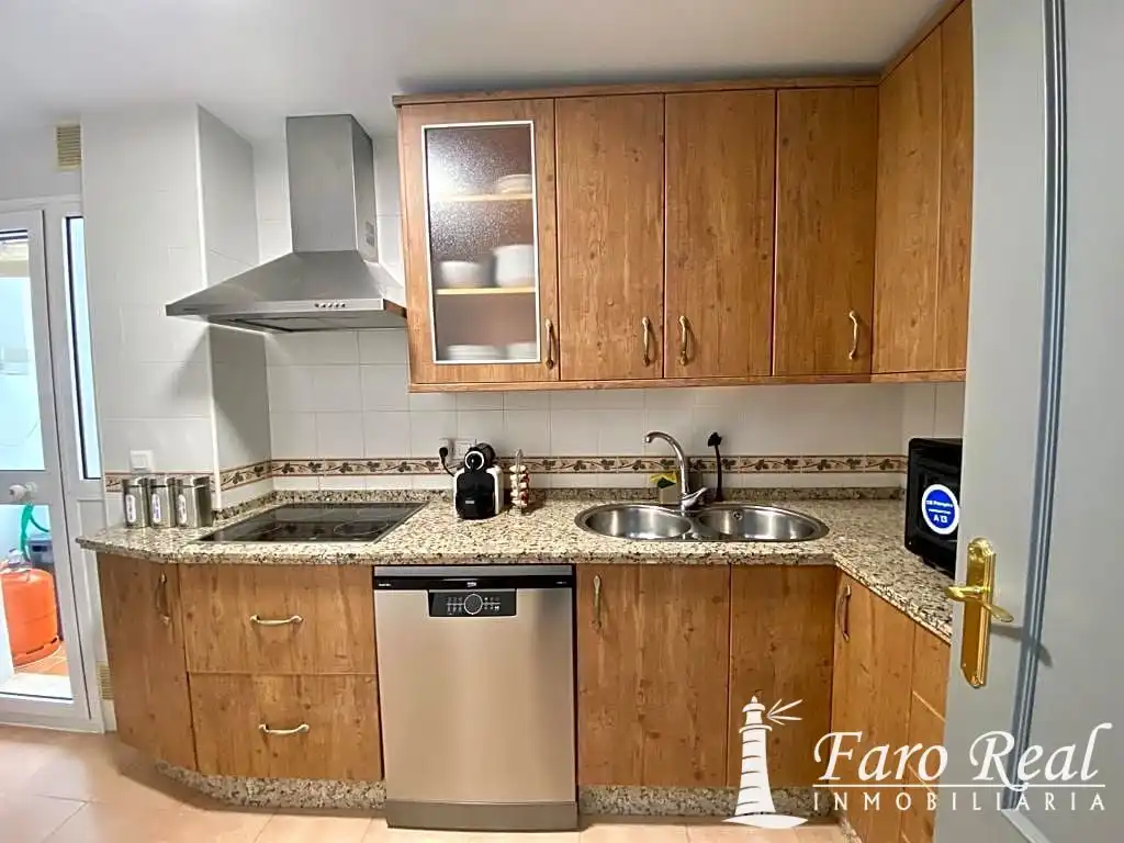 Cocina de Apartamento de alquiler en Sanlúcar de Barrameda con Aire acondicionado, Terraza y Amueblado
