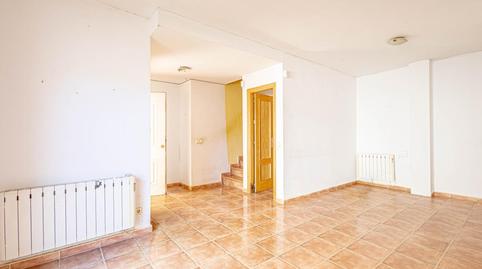 Foto 2 de Casa adosada en venta en C. Juan Ramón Jiménez, Recas, Toledo
