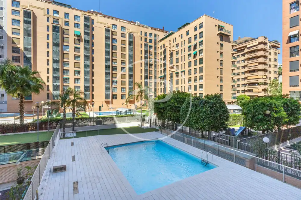 Vista exterior de Piso en venta en Valencia con Aire acondicionado, Calefacción y Jardín privado