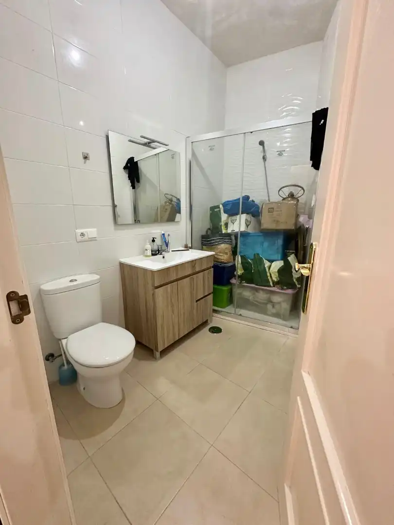 Baño de Casa o chalet en venta en Benamocarra con Terraza y Amueblado