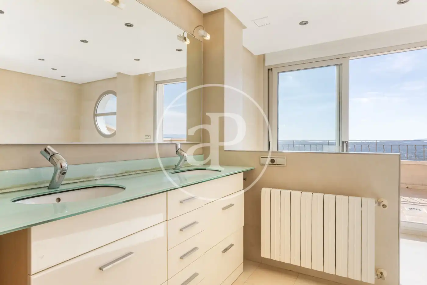 Baño de Casa o chalet en venta en Torrent con Aire acondicionado, Calefacción y Jardín privado