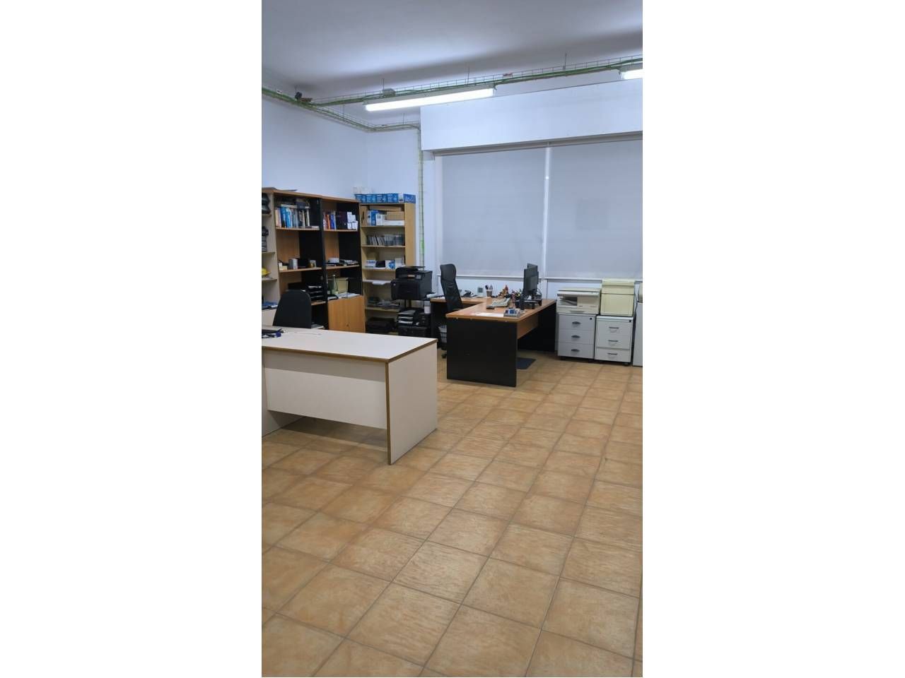 Geschaftsraum miete in Sabadell mit Klimaanlage und Alarm