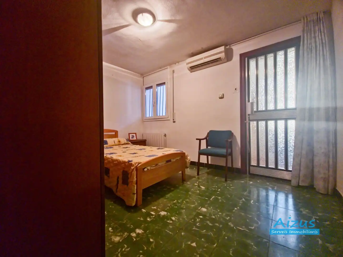 Dormitori de Casa o xalet en venda en Ripollet amb Aire condicionat i Calefacció