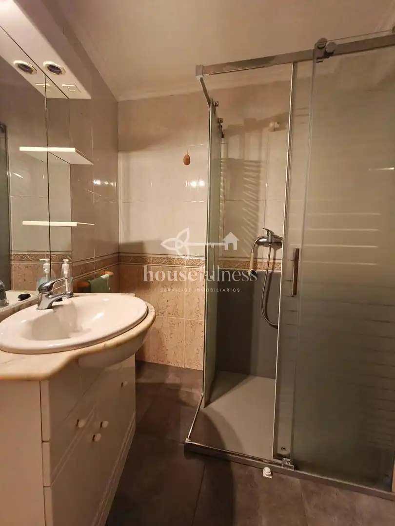 Baño de Piso en venta en Ferrol con Trastero y Amueblado
