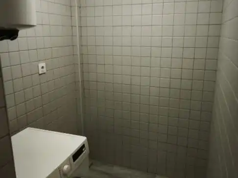 Badezimmer von Wohnung zur Miete in Fuenlabrada mit Klimaanlage, Heizung und Möbliert