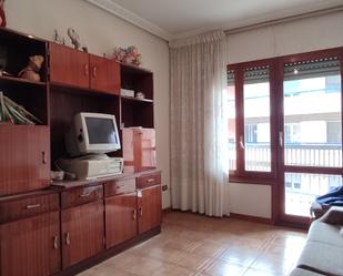 Living room of Flat for sale in Quel  with Terrace and Balcony