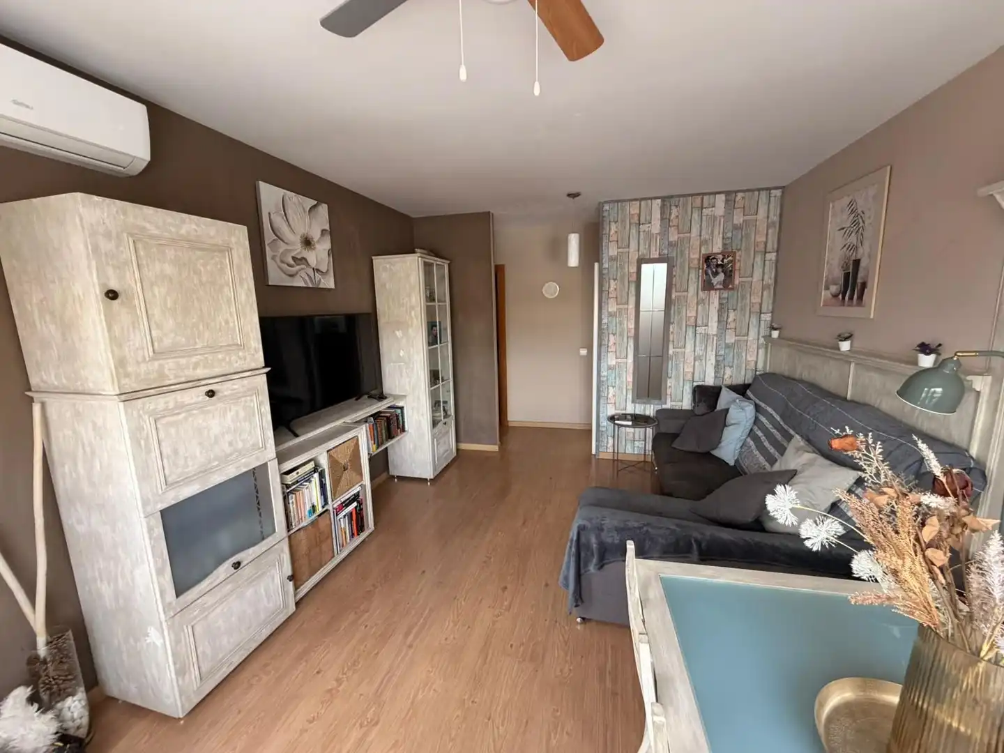 Sala de estar de Piso en venta en Tordera con Aire acondicionado, Calefacción y Trastero