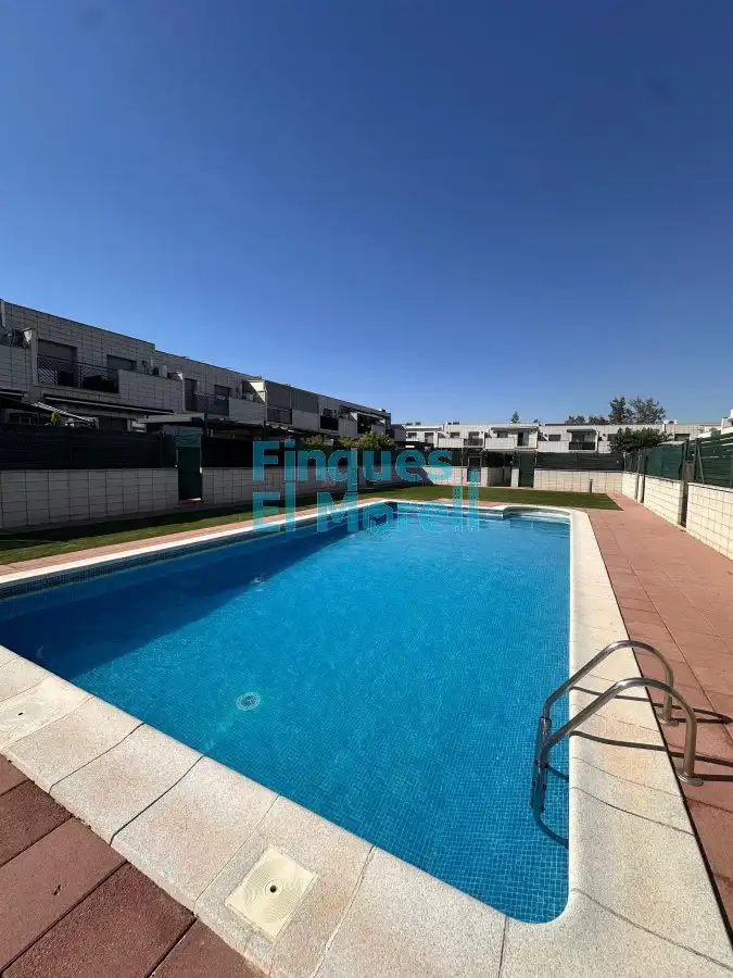 Casa con terrazza in vendita a montserrat roig, imagen 4