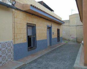 Vista exterior de Casa adosada en venda en Alicante / Alacant