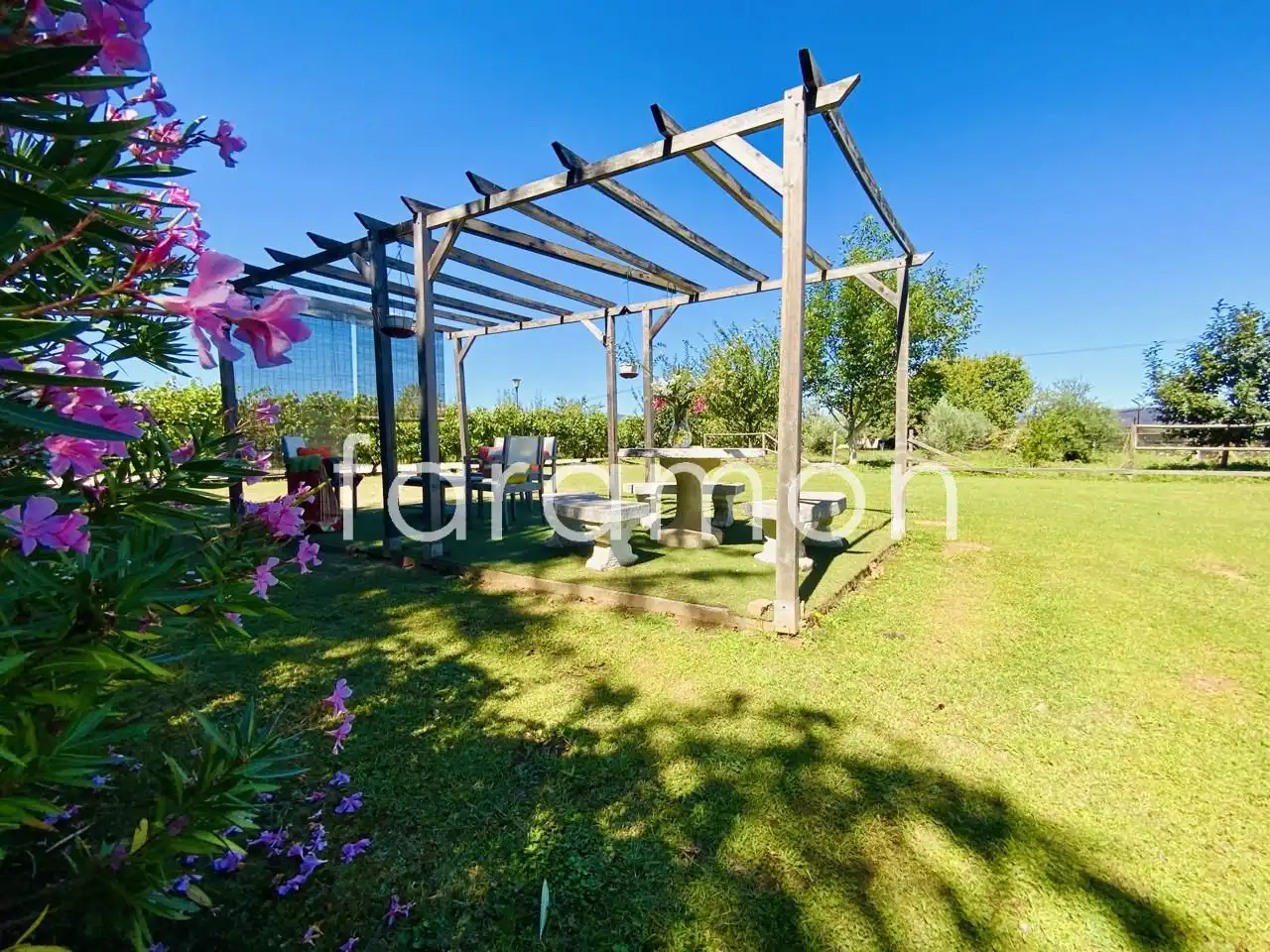 Jardín de Casa o chalet en venta en Carracedelo con Calefacción, Jardín privado y Terraza