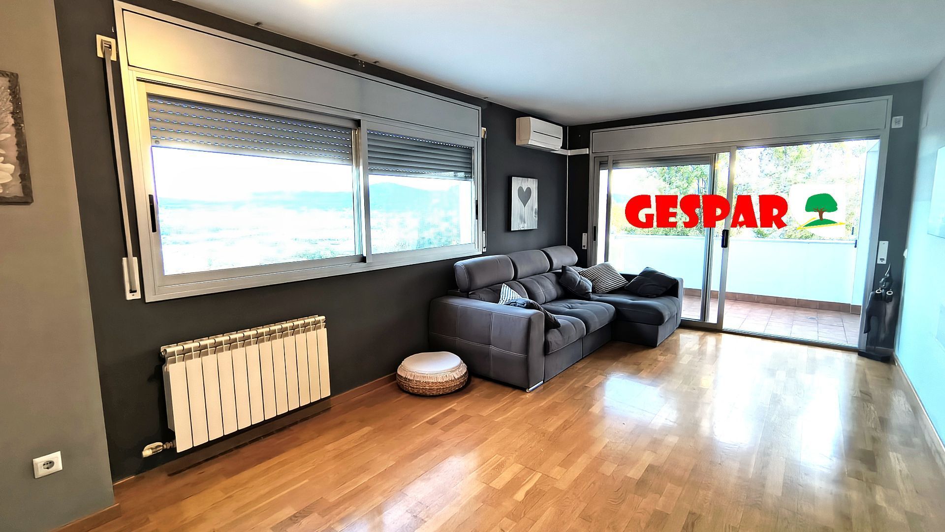 Living room of Flat for sale in Parets del Vallès  with Air Conditioner, Heating and Terrace