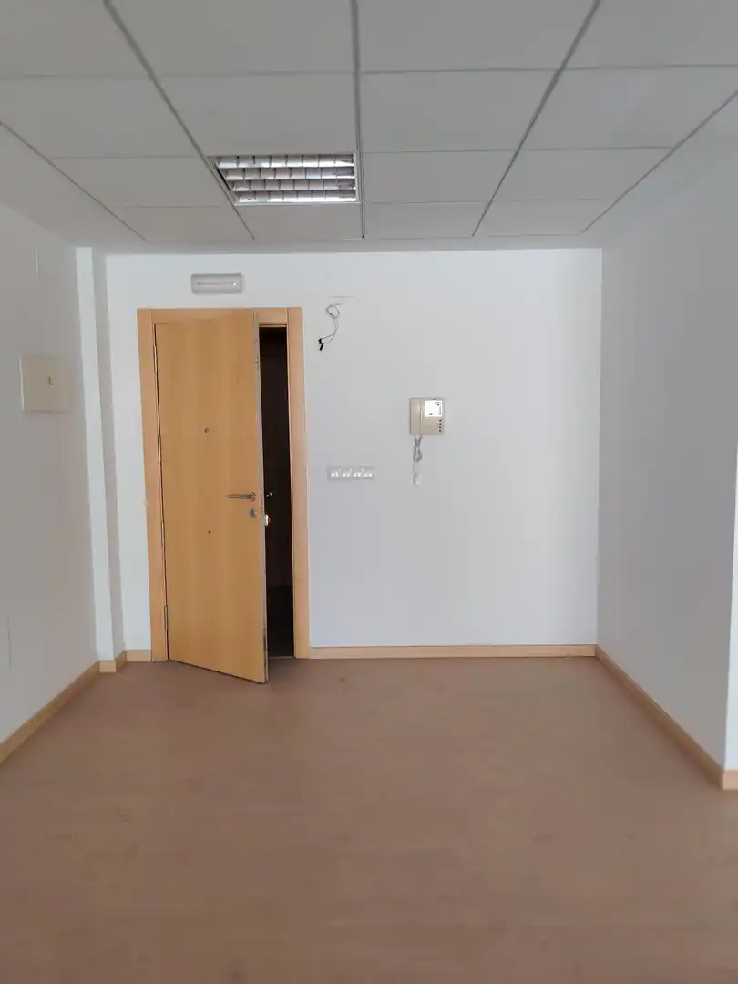 Office for sale in Molina de Segura  with Air Conditioner