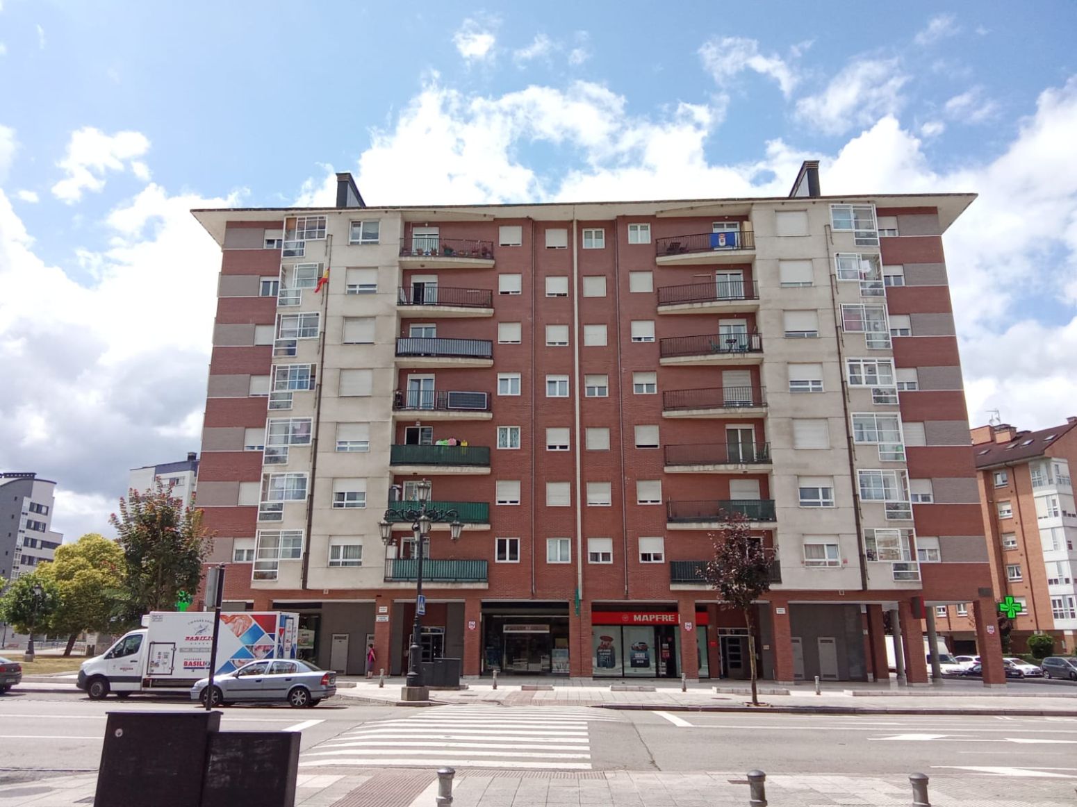 Vista exterior de Pis de lloguer en Oviedo  amb Terrassa
