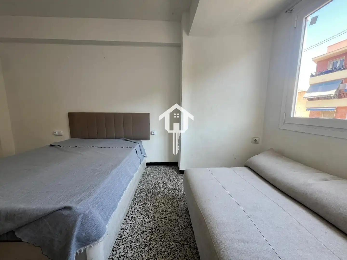 Habitación de Piso en venta en Alicante / Alacant con Amueblado y Balcón