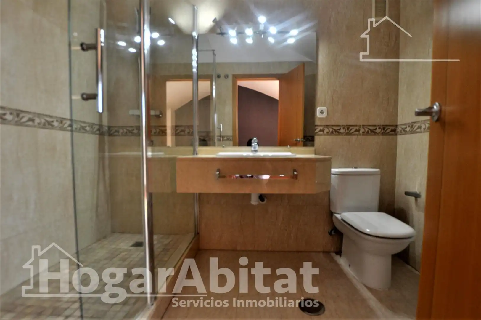 Baño de Ático en venta en El Puig de Santa Maria con Aire acondicionado, Calefacción y Parquet