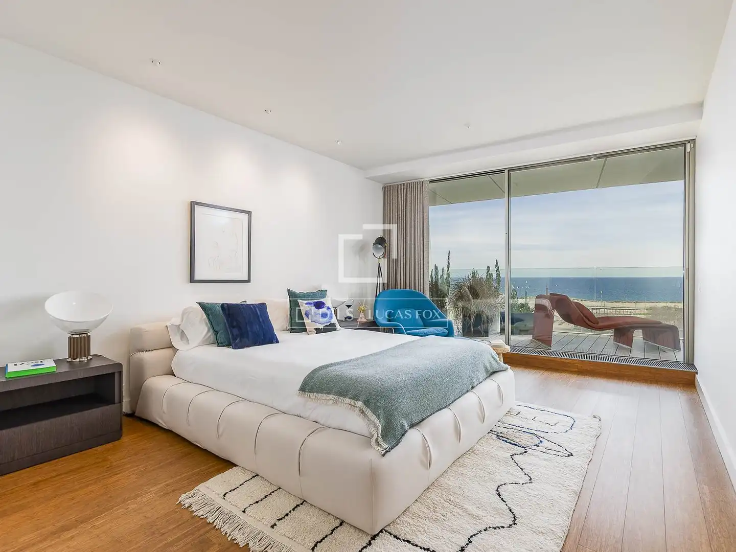 Schlafzimmer von Wohnung zum Verkauf in Barcelona mit Klimaanlage, Heizung und Terrasse