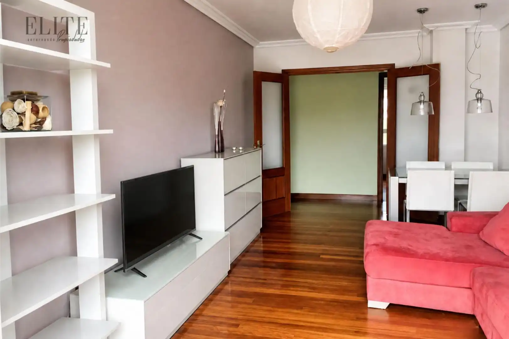 Sala d'estar de Apartament de lloguer en Santander amb Calefacció, Moblat i Balcó