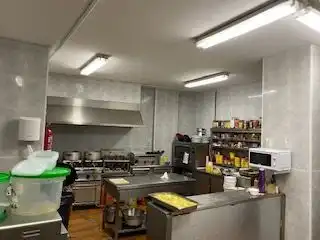 Cocina de Local en venta en Santa Coloma de Gramenet con Aire acondicionado