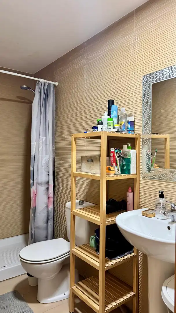 Bathroom of Study for sale in Girona