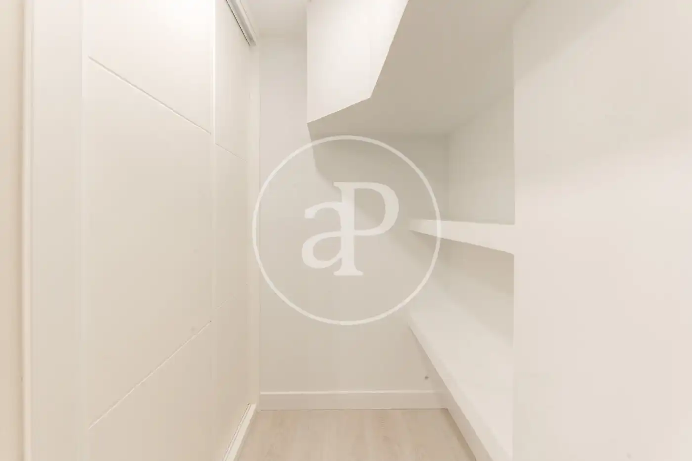 Piso en venta en Madrid con Aire acondicionado, Calefacción y Piscina comunitaria
