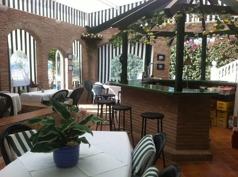 Terrassa de Casa o xalet en venda en Torrox amb Aire condicionat, Calefacció i Jardí privat